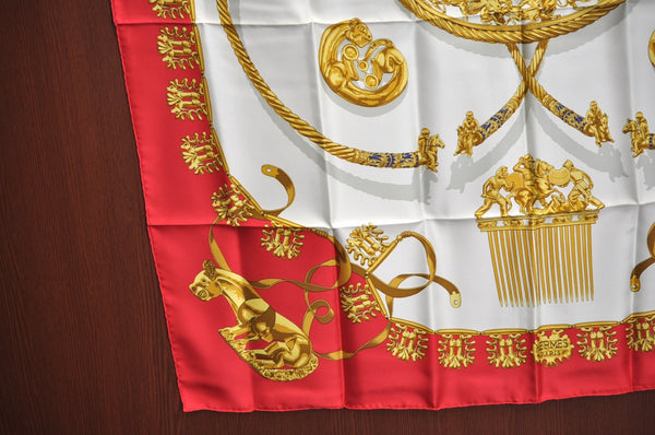 Authentic HERMES Carre 90 Scarf "LES CAVALIERES D'OR" Silk Red K8431