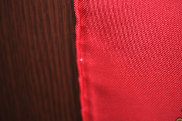 Authentic HERMES Carre 90 Scarf "LES CAVALIERES D'OR" Silk Red K8431