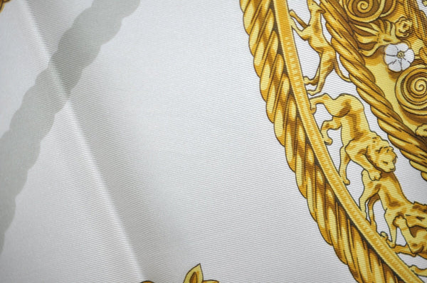 Authentic HERMES Carre 90 Scarf "LES CAVALIERES D'OR" Silk Red K8431