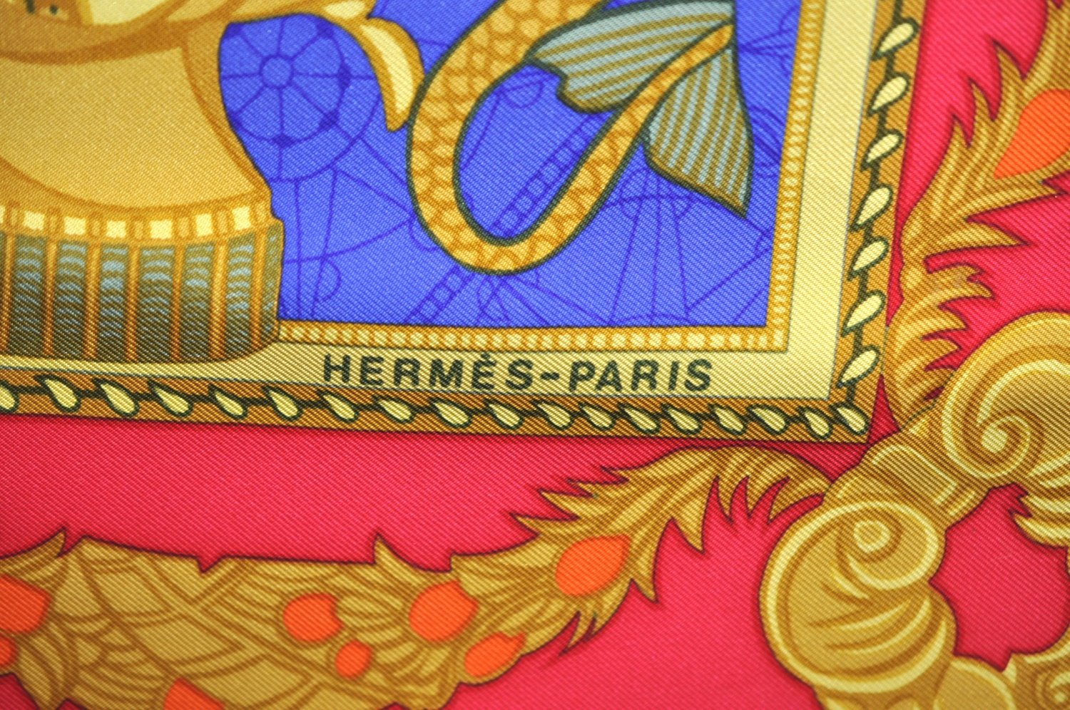 Authentic HERMES Carre 90 Scarf 