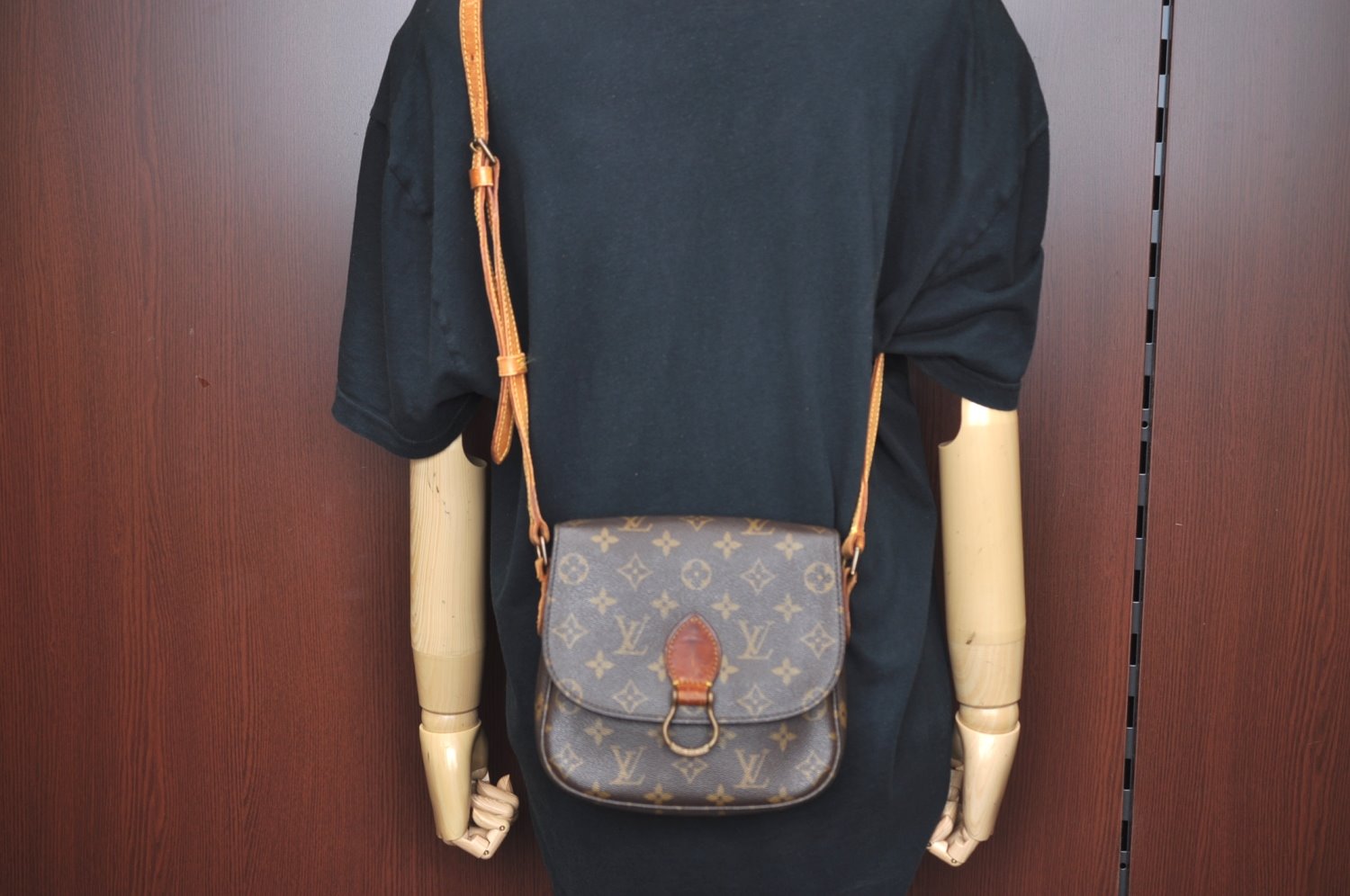 Auth Louis Vuitton Monogram Saint Cloud MM M51243 Shoulder Cross Bag Junk K8435