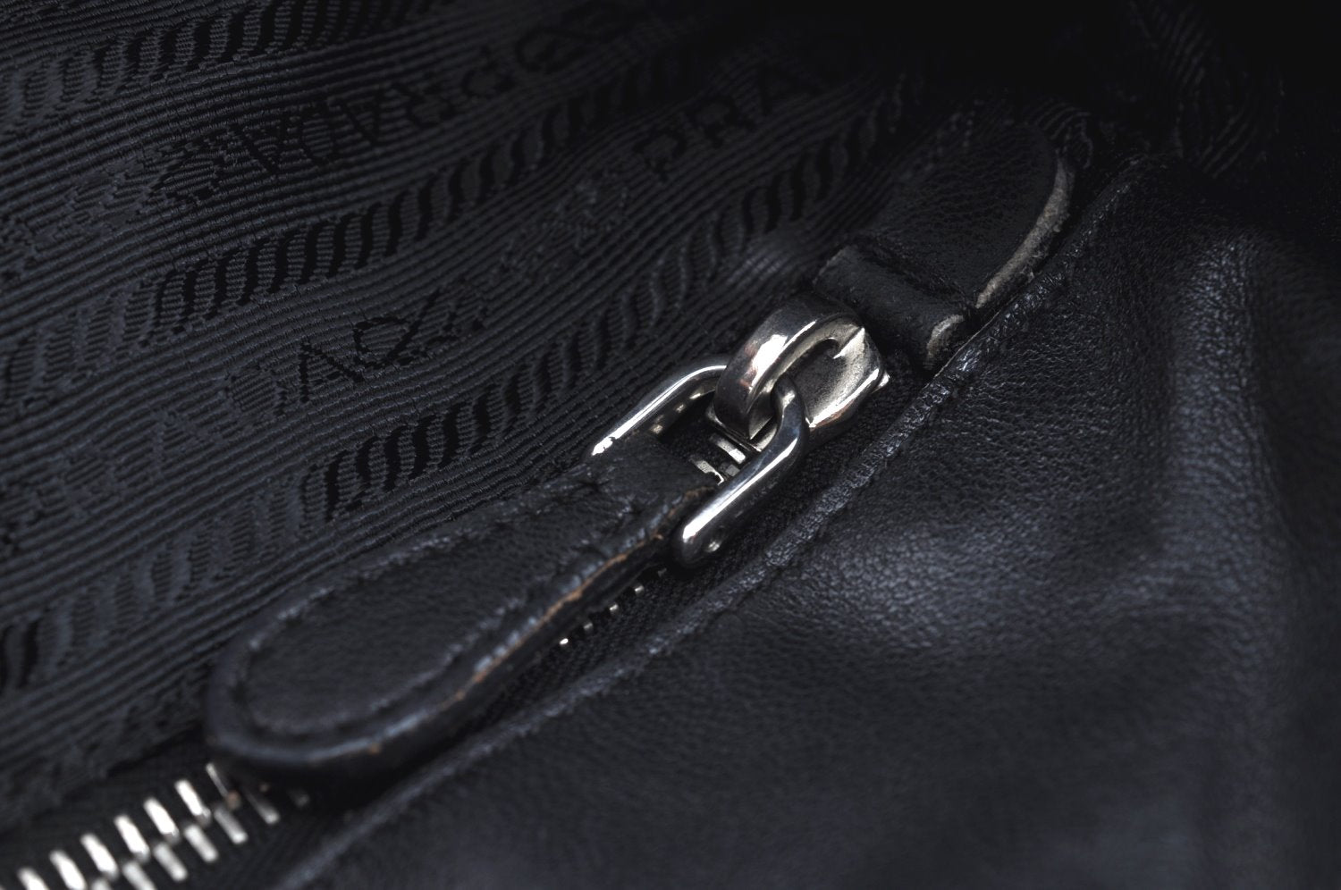 Authentic PRADA Ribbon Nylon Tessuto Leather Tote Hand Bag Purse Black K8438