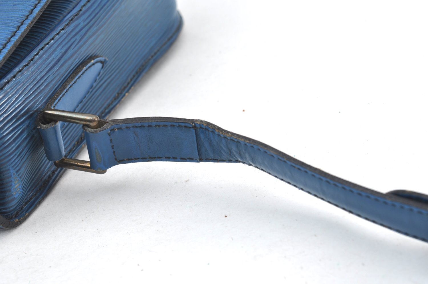 Auth Louis Vuitton Epi Saint Cloud GM Shoulder Cross Body Bag M52195 Blue K8448