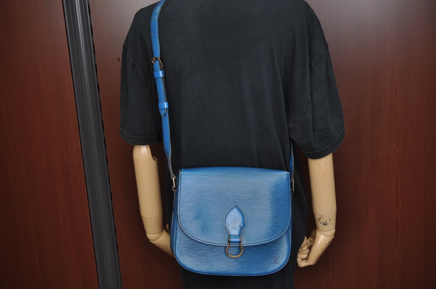 Auth Louis Vuitton Epi Saint Cloud GM Shoulder Cross Body Bag M52195 Blue K8448