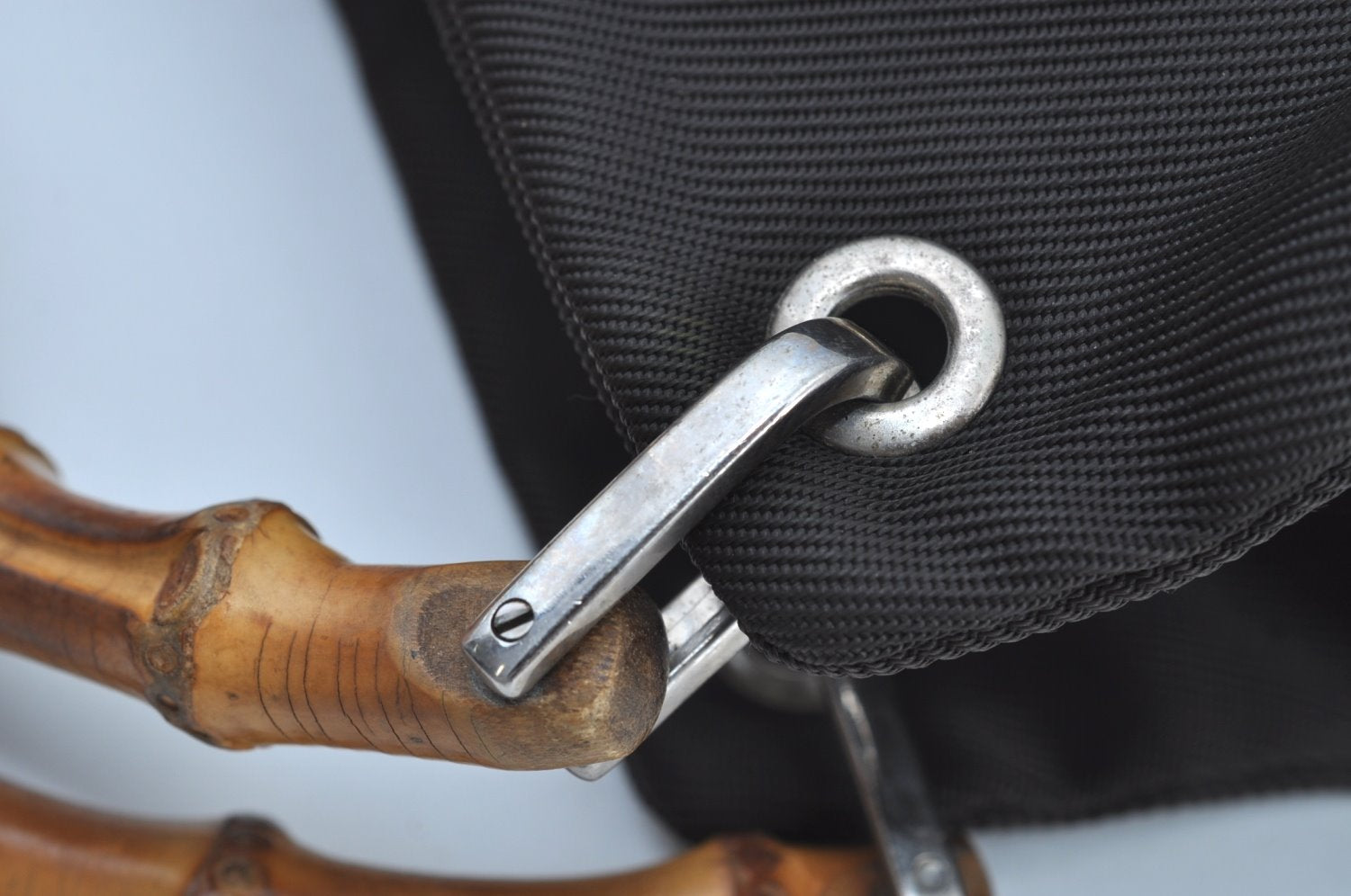 Authentic GUCCI Bamboo Vintage Shoulder Hand Bag Purse Nylon Leather Brown K8450