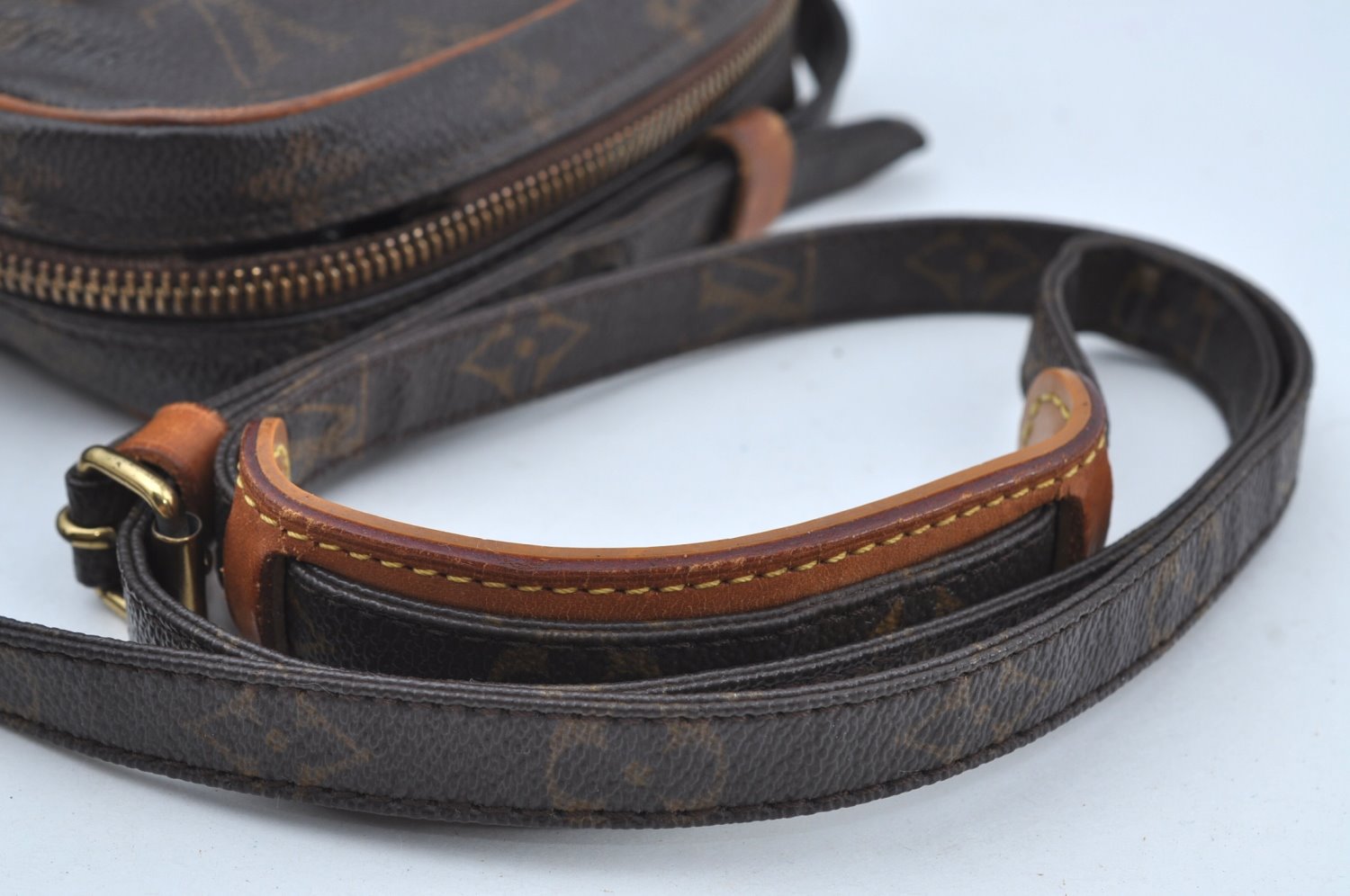 Auth Louis Vuitton Monogram Danube Shoulder Cross Body Bag M45266 LV Junk K8470