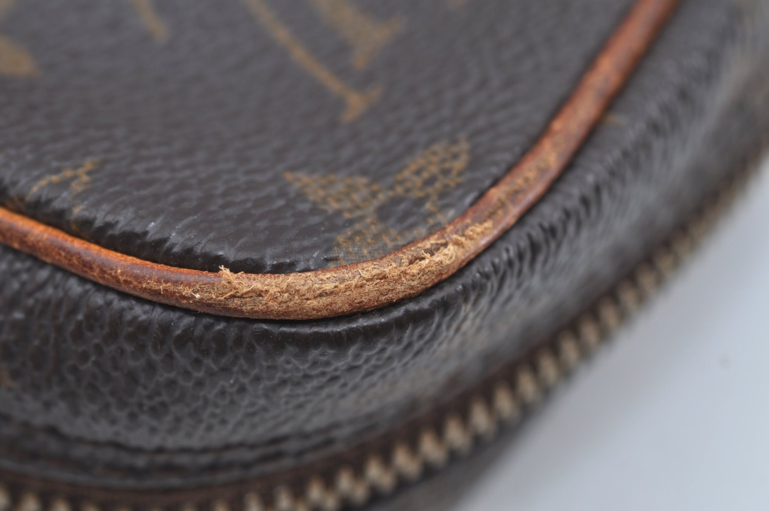 Auth Louis Vuitton Monogram Danube Shoulder Cross Body Bag M45266 LV Junk K8470