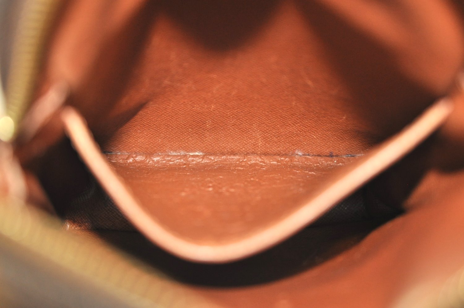 Auth Louis Vuitton Monogram Danube Shoulder Cross Body Bag M45266 LV Junk K8470