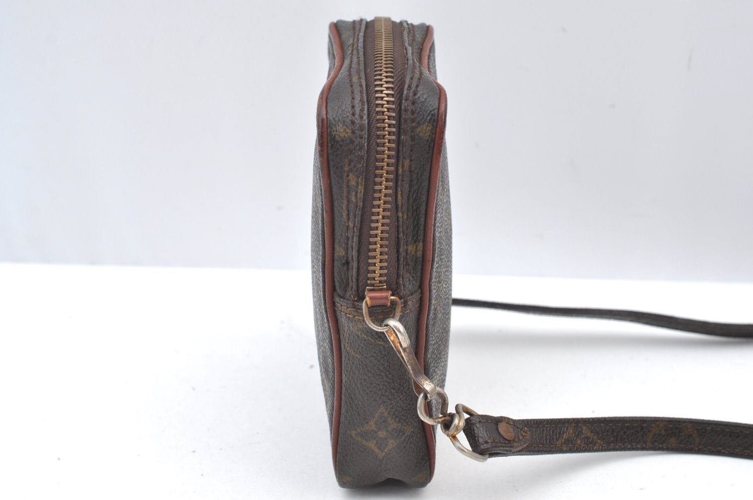 Auth Louis Vuitton Monogram Mini Poche Danube Shoulder Cross Bag Old Model K8471