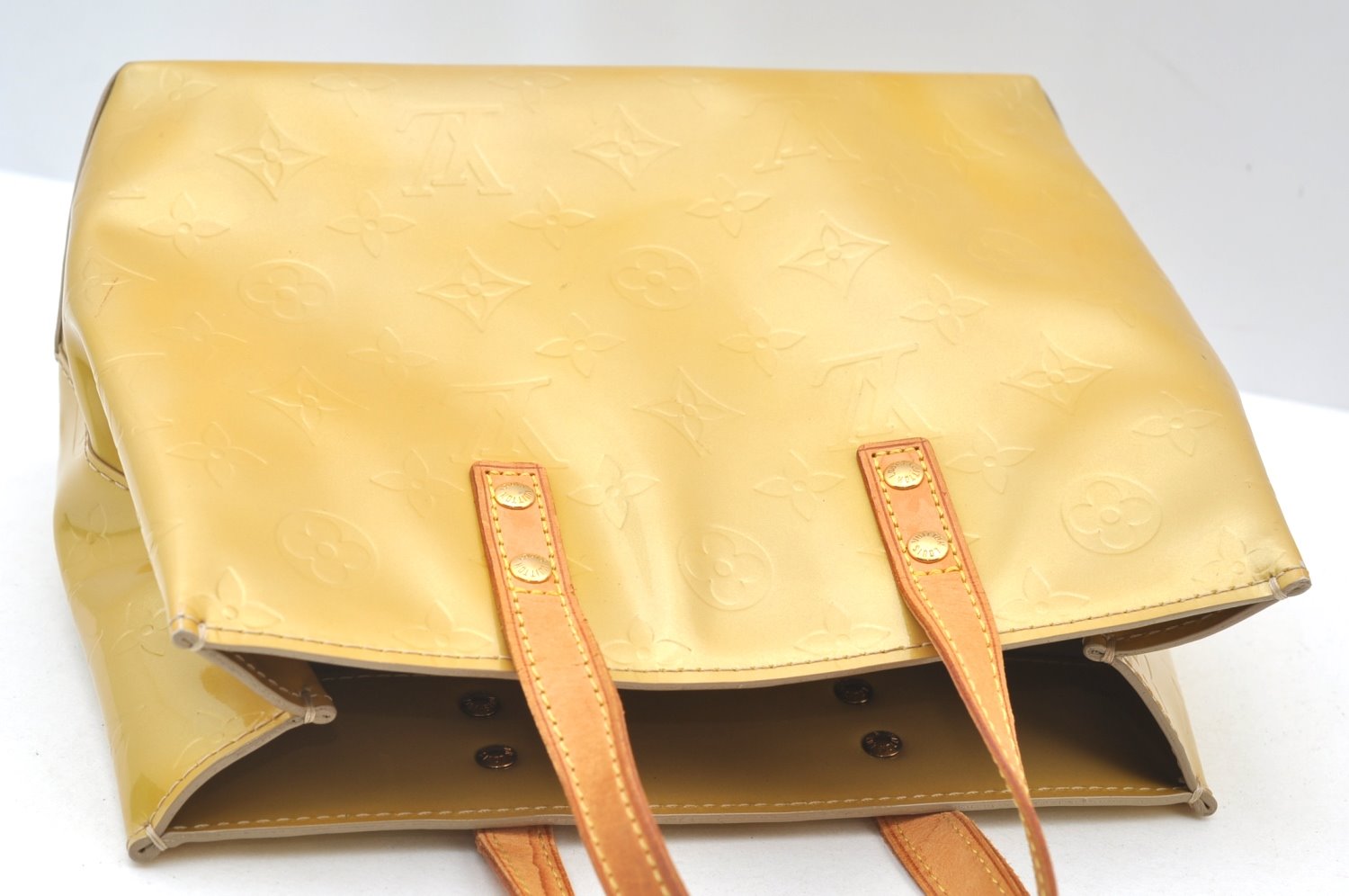 Authentic Louis Vuitton Vernis Reade PM Hand Bag Yellow M91334 LV K8486