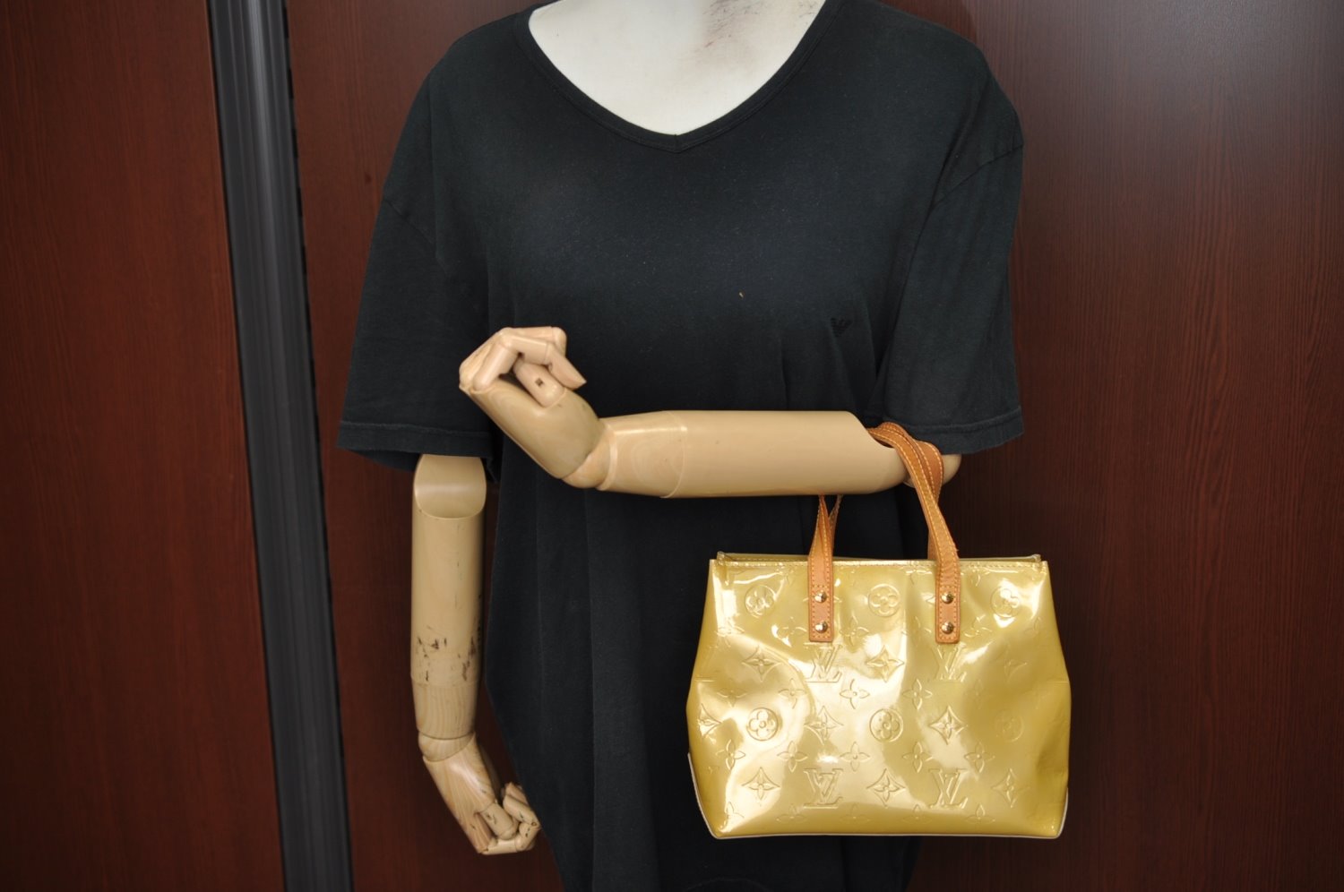 Authentic Louis Vuitton Vernis Reade PM Hand Bag Yellow M91334 LV K8486