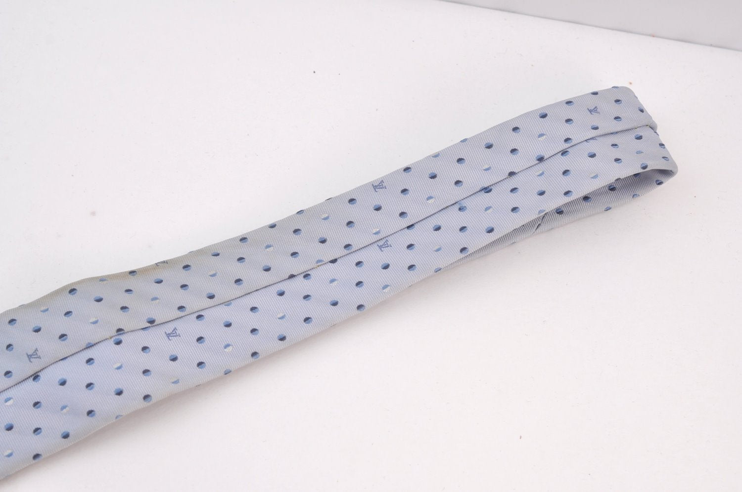 Authentic Louis Vuitton Necktie Tie Monogram Dots Pattern Silk Light Blue K8490