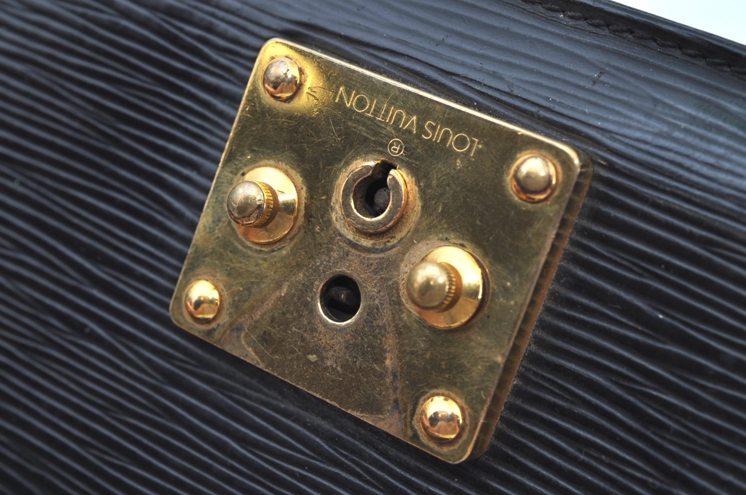 Auth Louis Vuitton Epi Pochette Sellier Dragonne Clutch Bag M52612 Black K8491