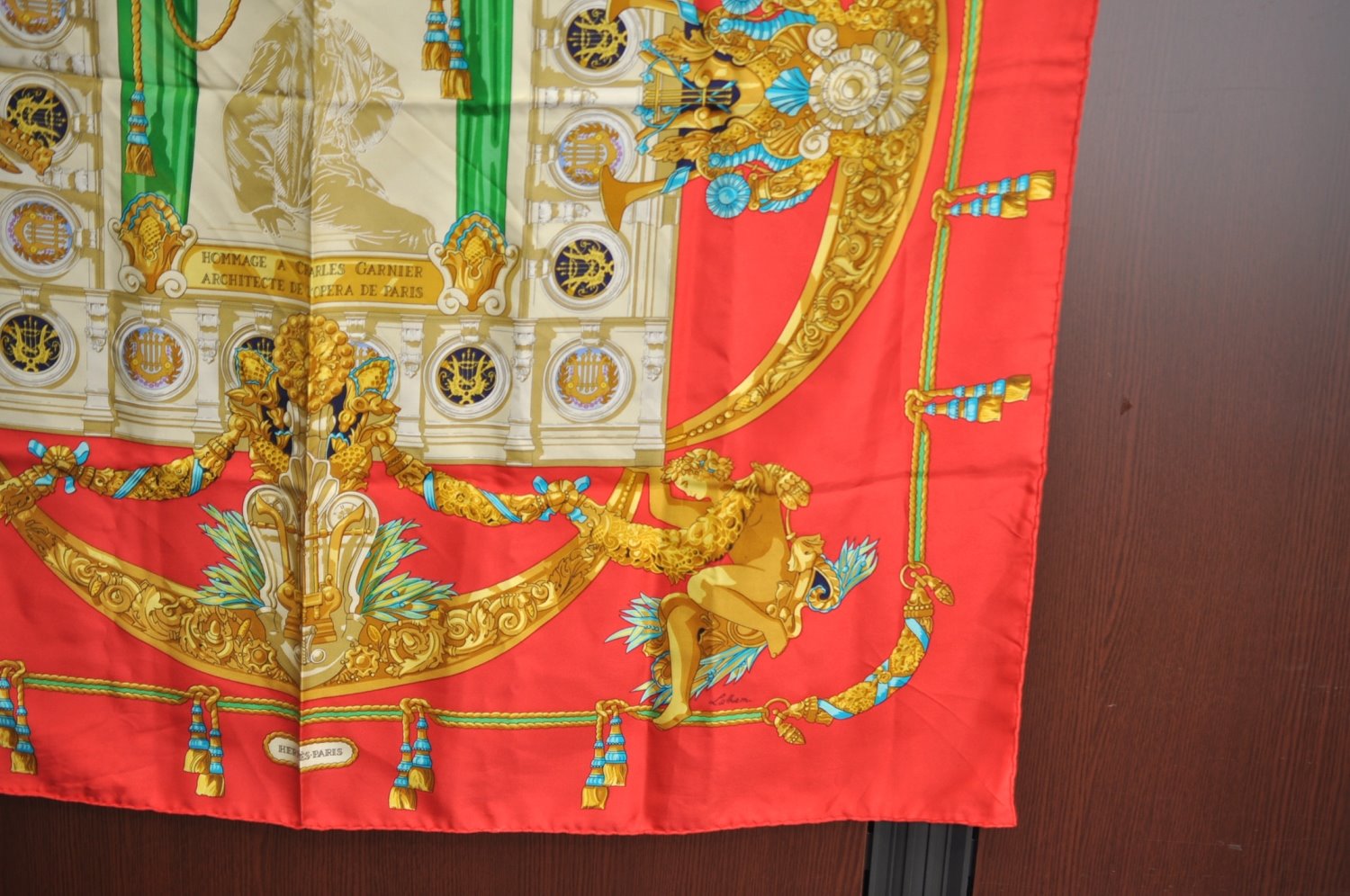 Authentic HERMES Carre 90 Scarf 