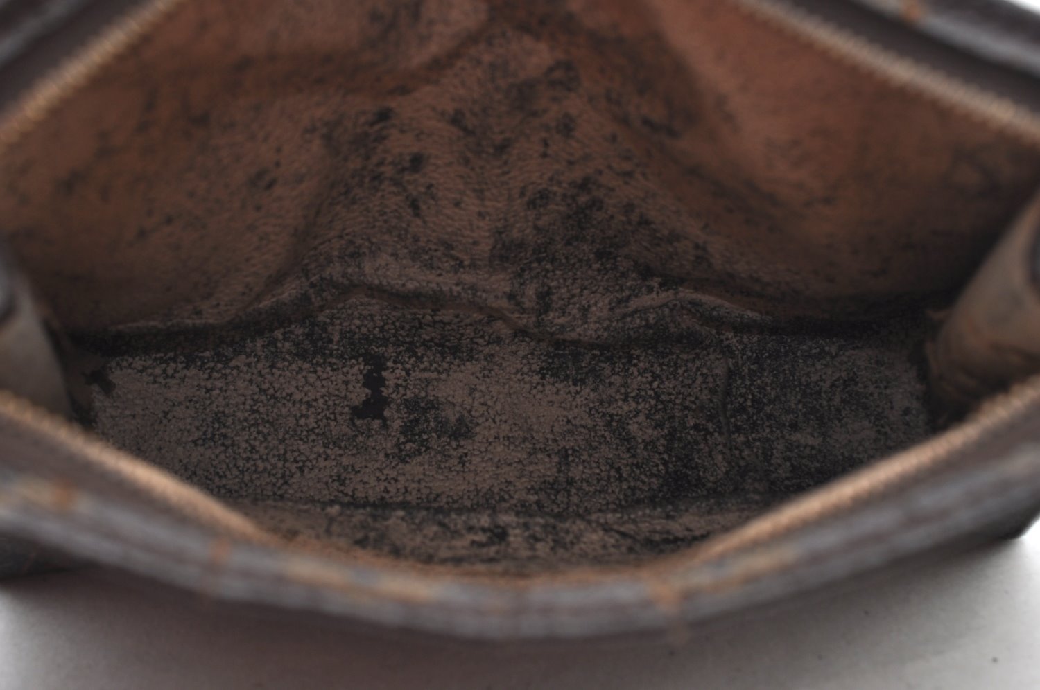 Authentic Louis Vuitton Monogram Poche Toilette 19 M47544 Cosmetics Pouch K8496