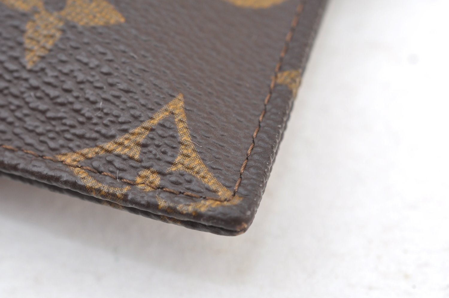 Authentic Louis Vuitton Monogram Pochette Secret M45484 Shoulder Bag Pouch K8500