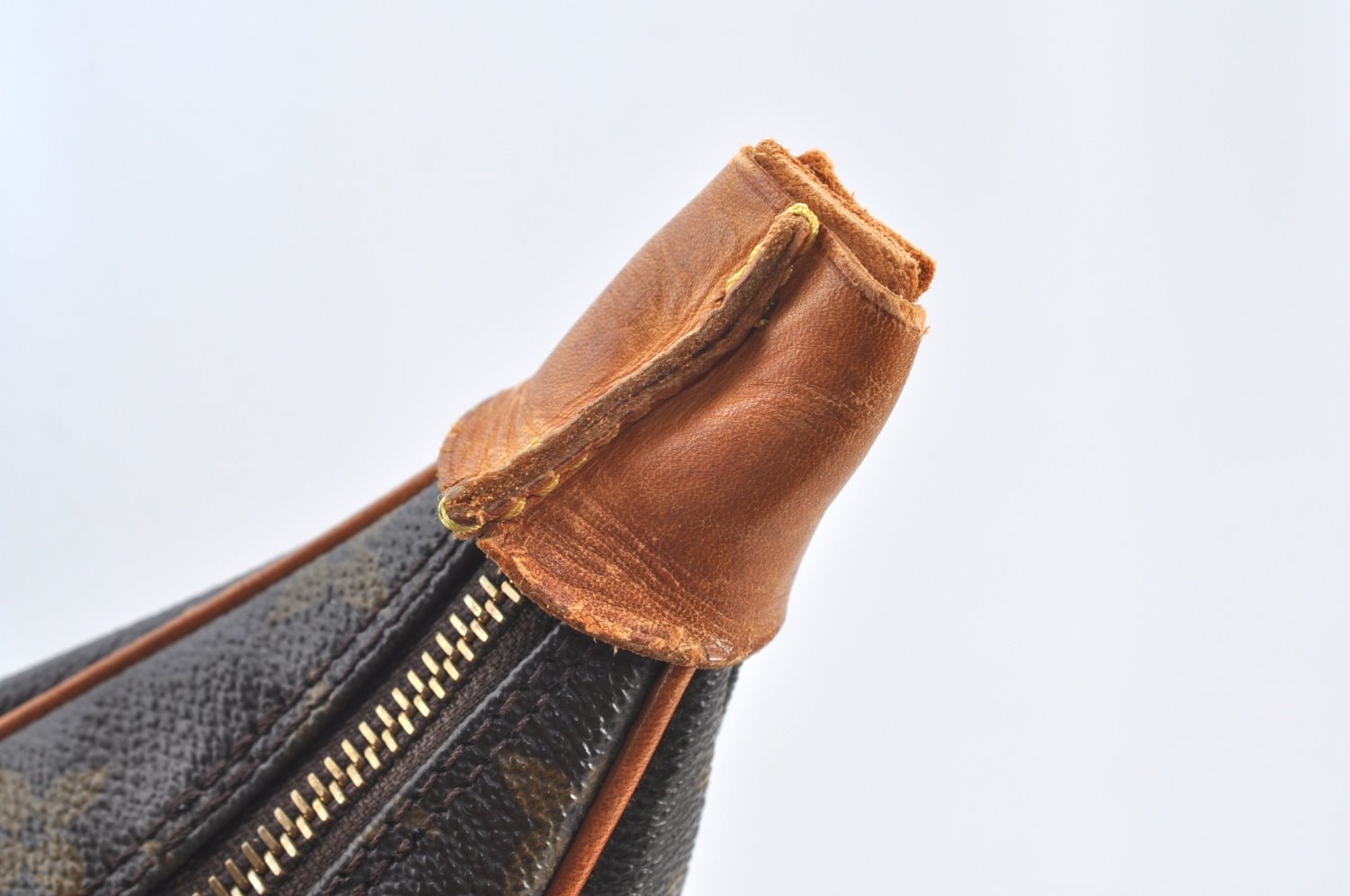 Auth Louis Vuitton Monogram Boulogne 30 Shoulder Cross Bag M52165 LV Junk K8501