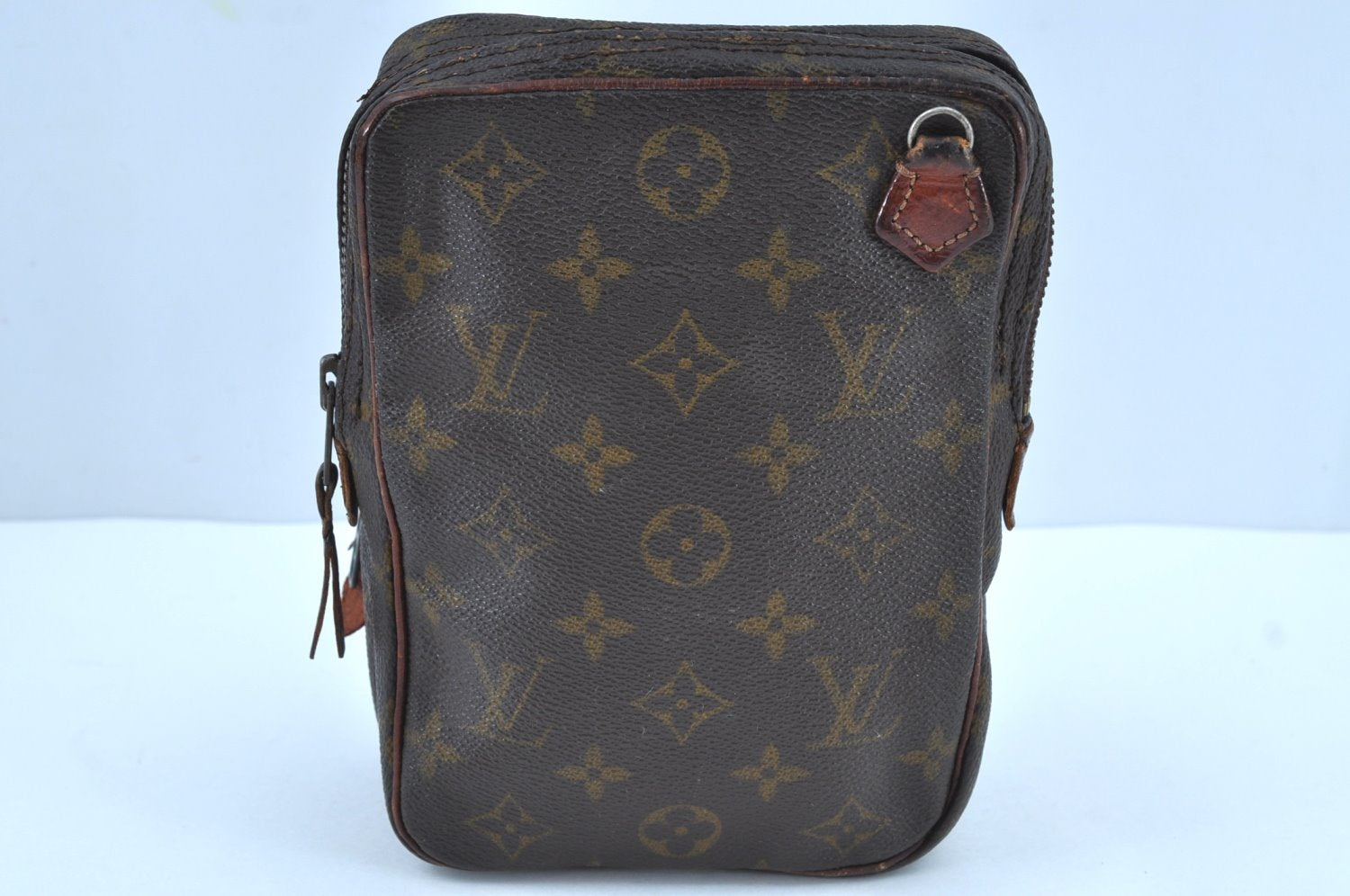 Authentic Louis Vuitton Monogram Amazone Shoulder Cross Bag Old Model Junk K8503
