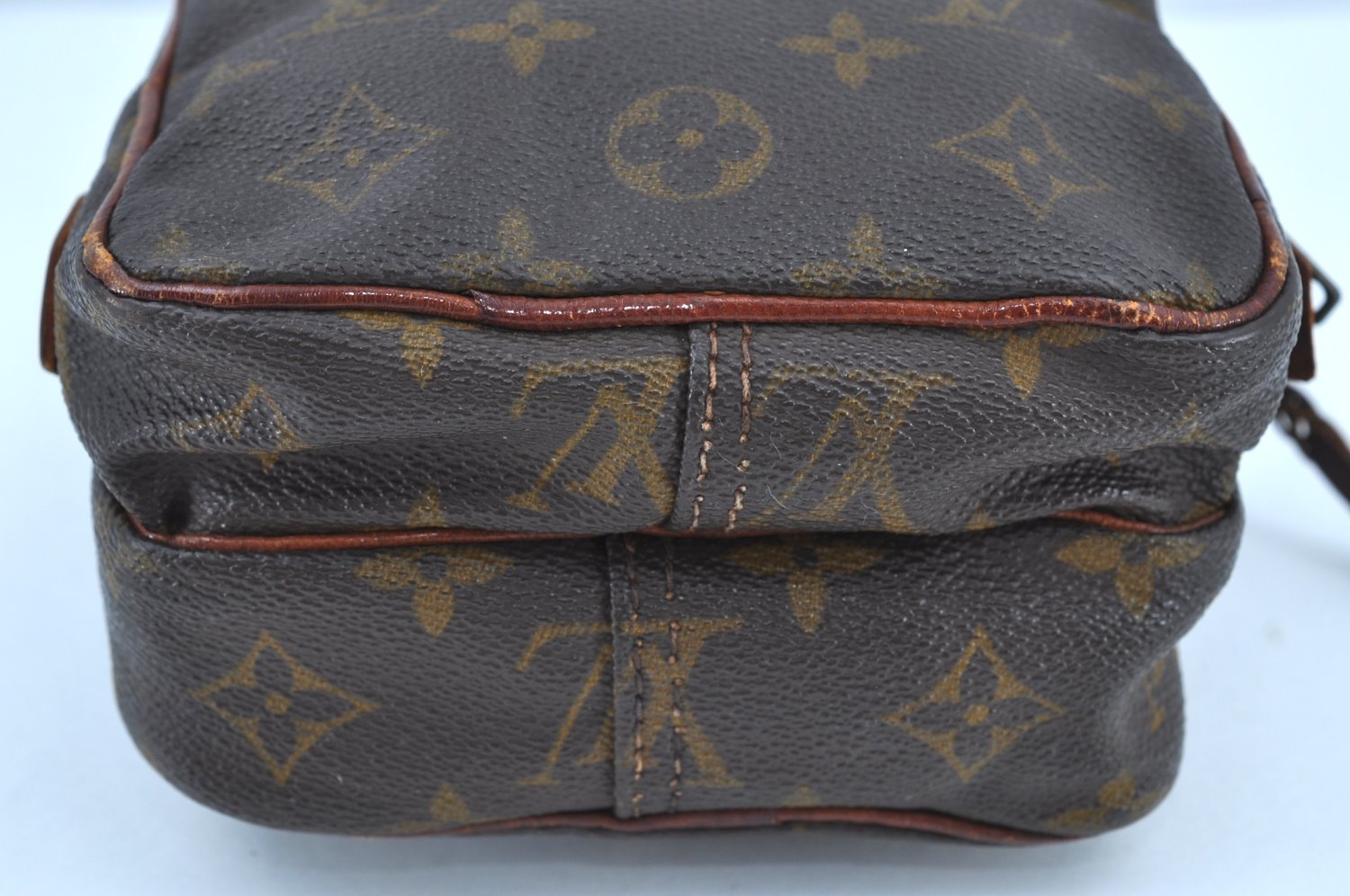 Authentic Louis Vuitton Monogram Amazone Shoulder Cross Bag Old Model Junk K8503