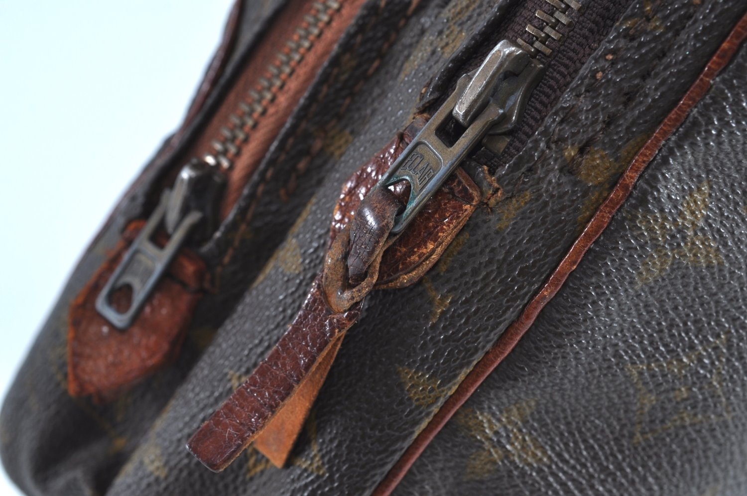 Authentic Louis Vuitton Monogram Amazone Shoulder Cross Bag Old Model Junk K8503