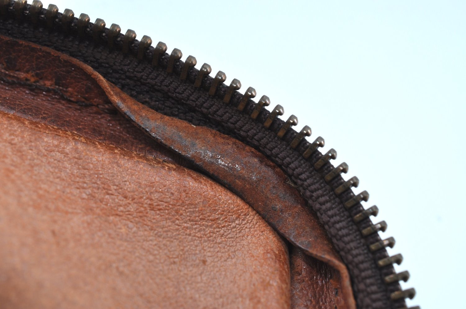 Authentic Louis Vuitton Monogram Amazone Shoulder Cross Bag Old Model Junk K8503