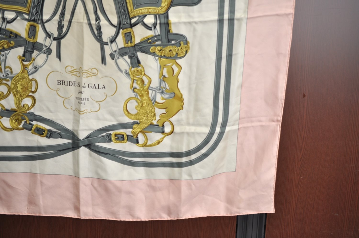 Authentic HERMES Carre 90 Scarf 