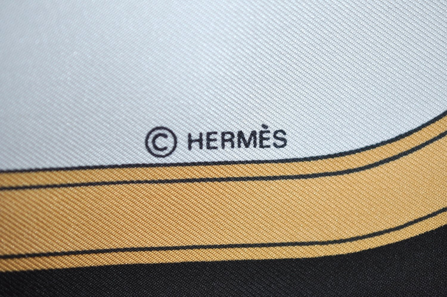 Authentic HERMES Carre 90 Scarf 