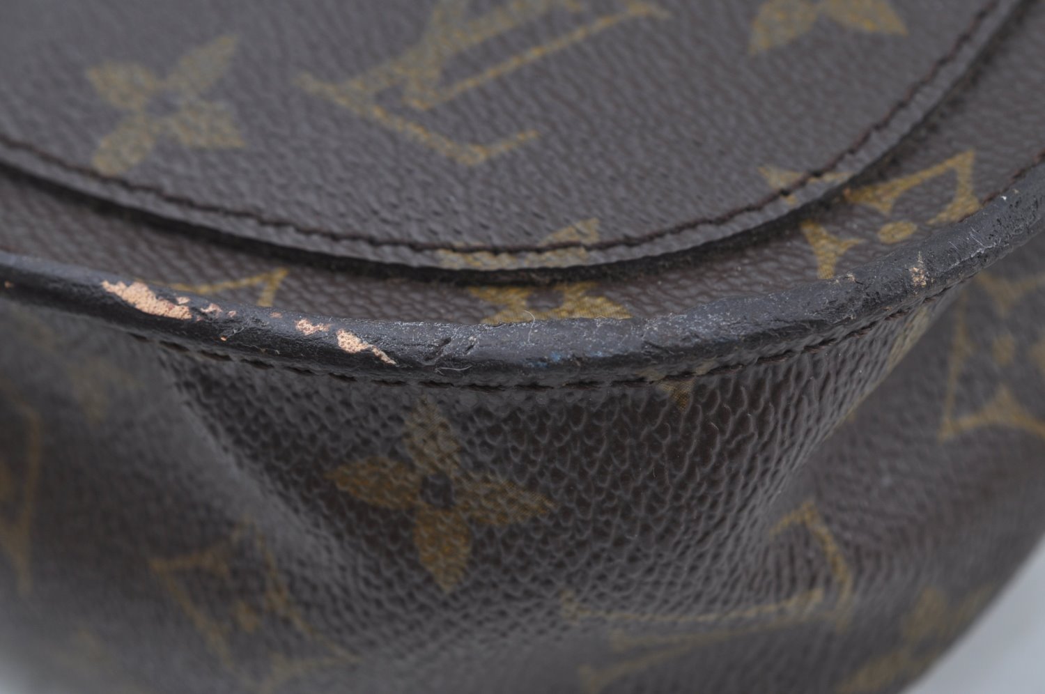 Auth Louis Vuitton Monogram Saint Cloud GM Shoulder Cross Bag Old Model K8521