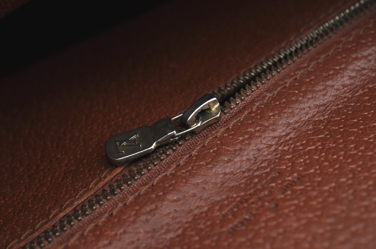 Auth Louis Vuitton Monogram Saint Cloud GM Shoulder Cross Bag Old Model K8521