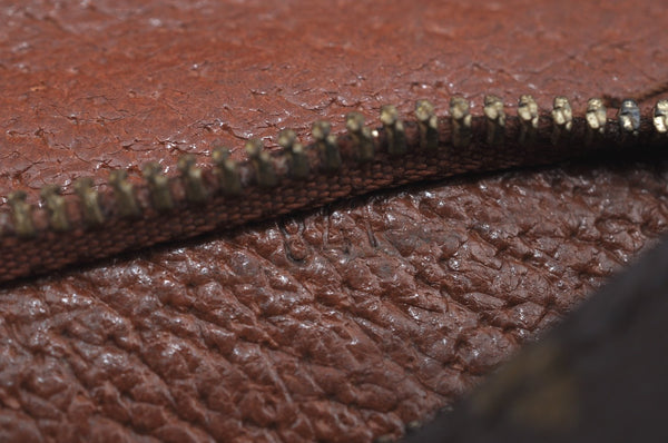 Auth Louis Vuitton Monogram Saint Cloud GM Shoulder Cross Bag Old Model K8521