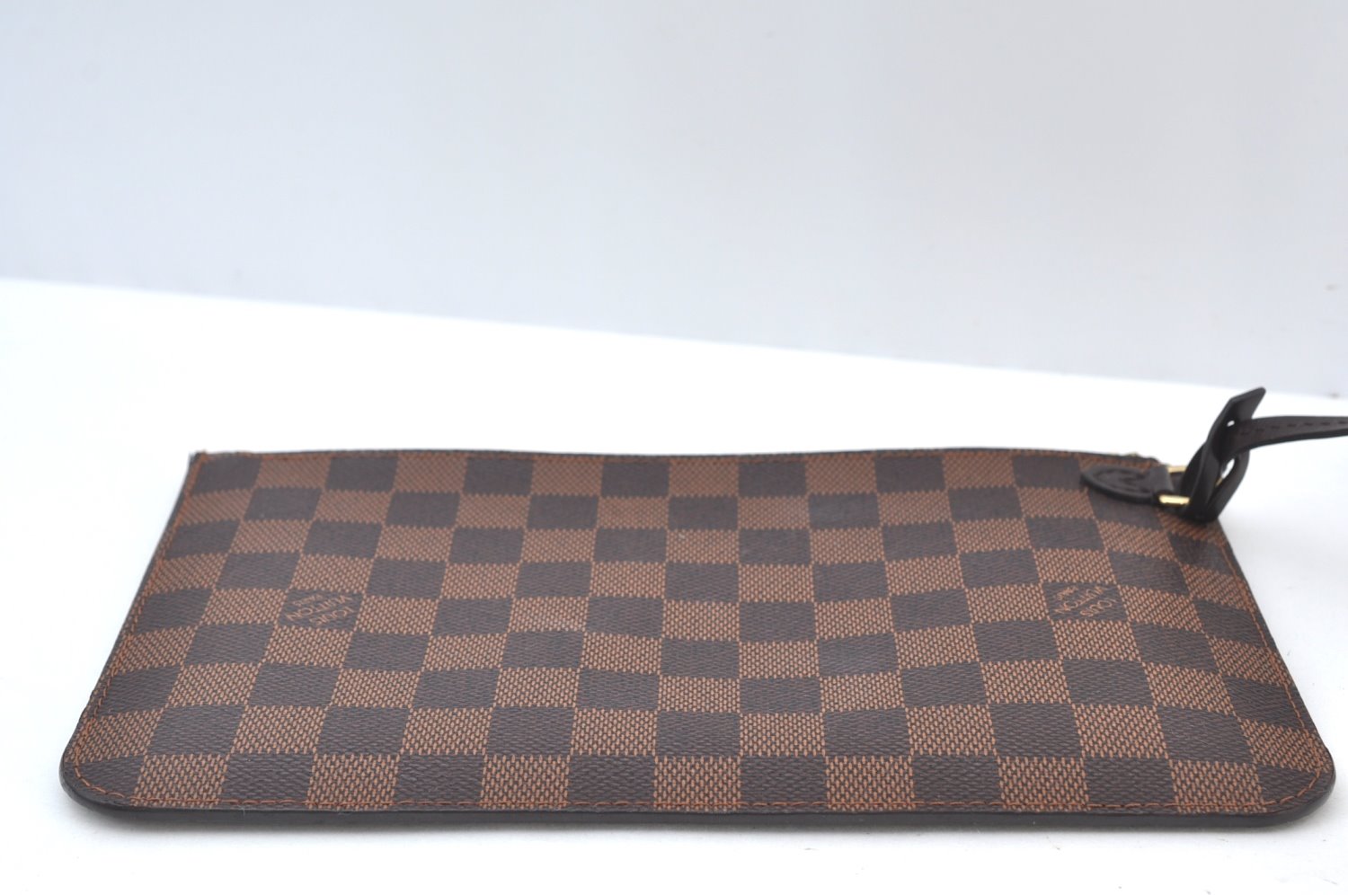 Authentic Louis Vuitton Damier Neverfull Pouch Purse Clutch Bag LV K8534