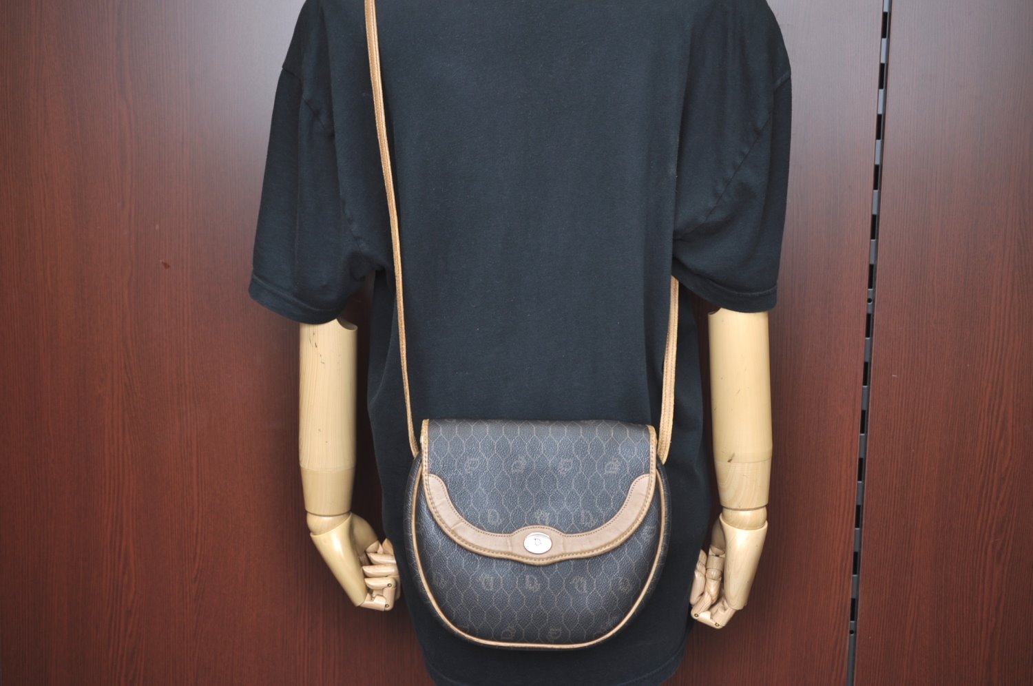 Authentic Christian Dior Honeycomb Shoulder Cross Bag PVC Leather Black K8567