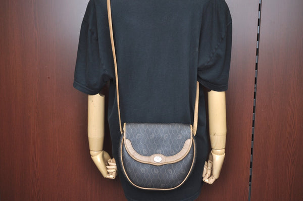 Authentic Christian Dior Honeycomb Shoulder Cross Bag PVC Leather Black K8567