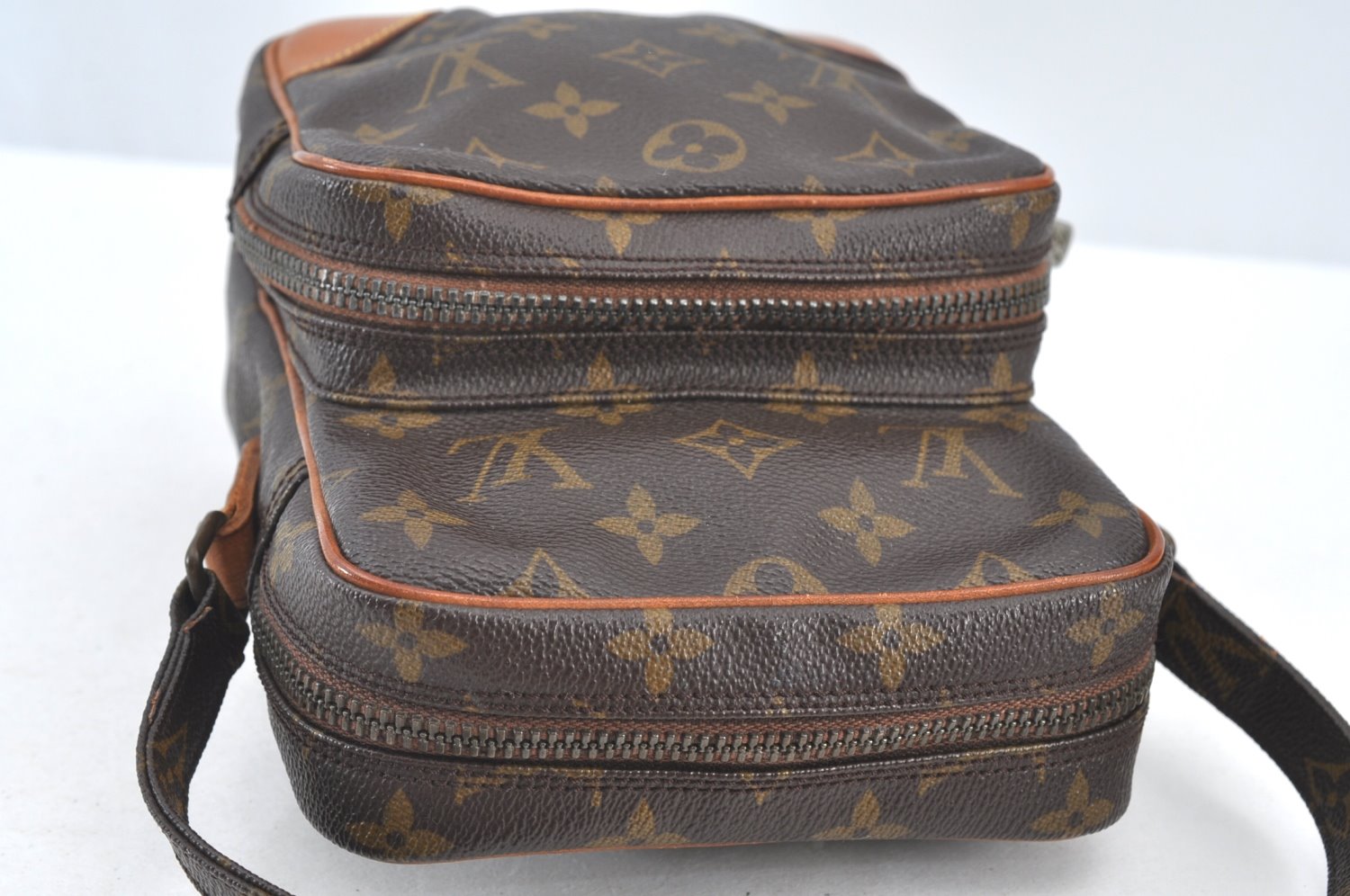 Authentic Louis Vuitton Monogram Amazone Shoulder Cross Body Bag M45236 LV K8571