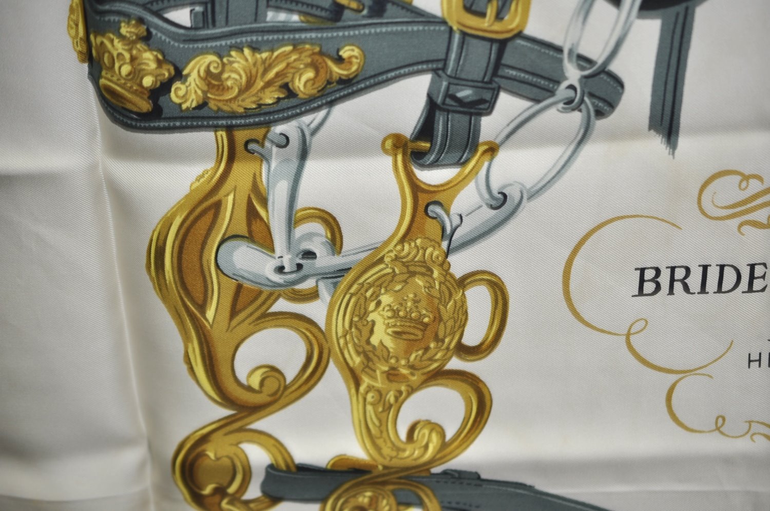 Authentic HERMES Carre 90 Scarf 