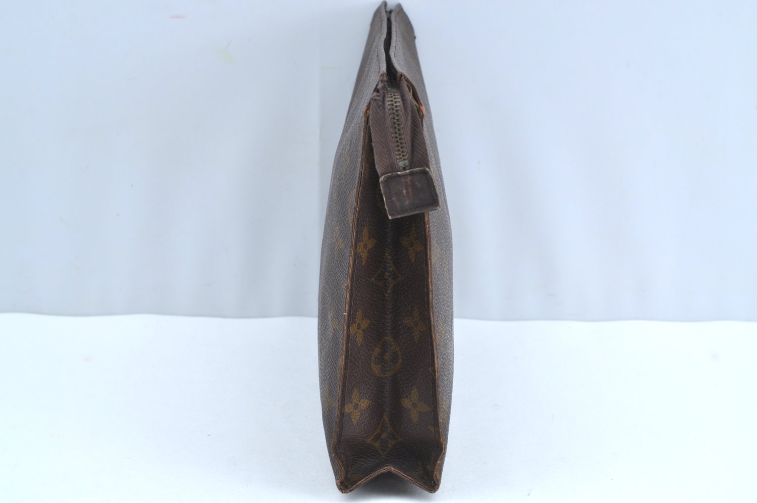 Auth Louis Vuitton Monogram Poche Toilette 26 Cosmetics Pouch Old Model LV K8576