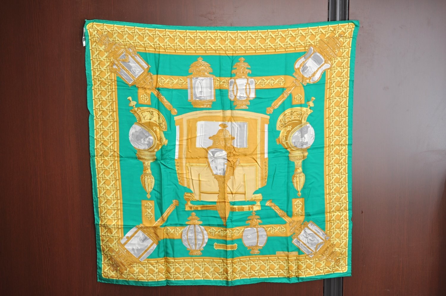 Authentic HERMES Carre 90 Scarf 