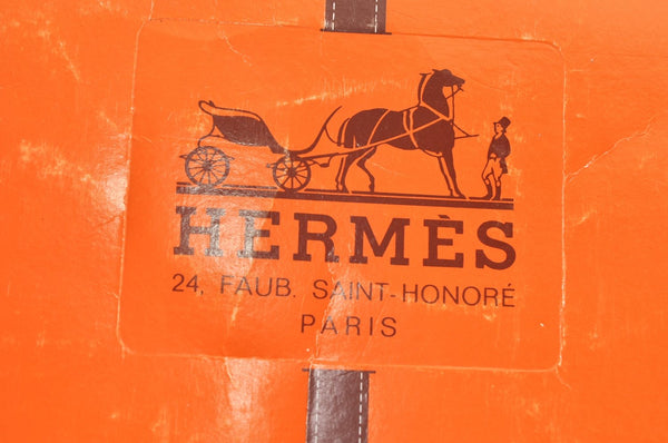 Authentic HERMES Carre 90 Scarf "FEUX DE ROUTE" Silk Green Box K8579