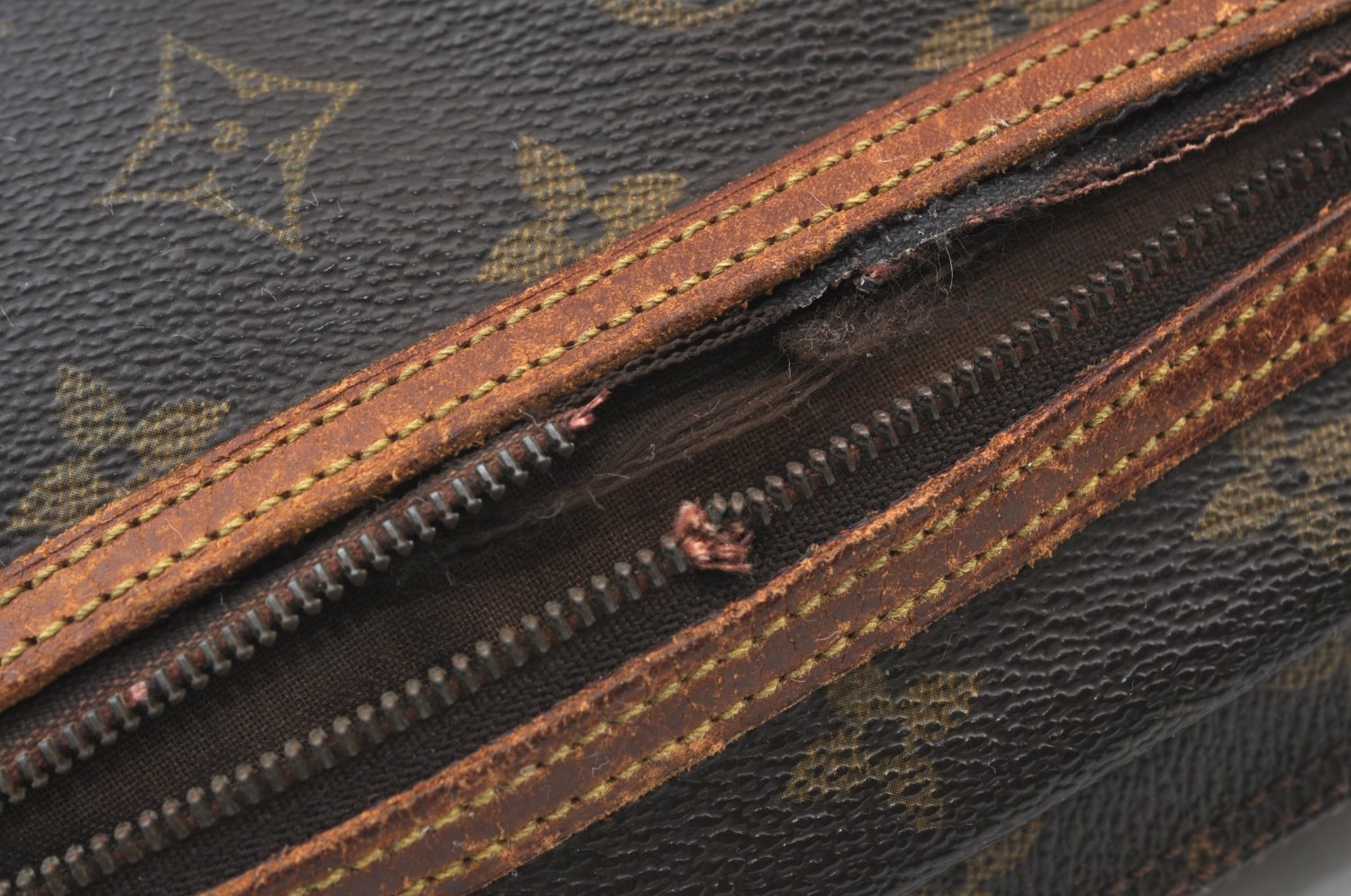 Auth Louis Vuitton Monogram Marly Dragonne GM M51825 Clutch Hand Bag Junk K8588