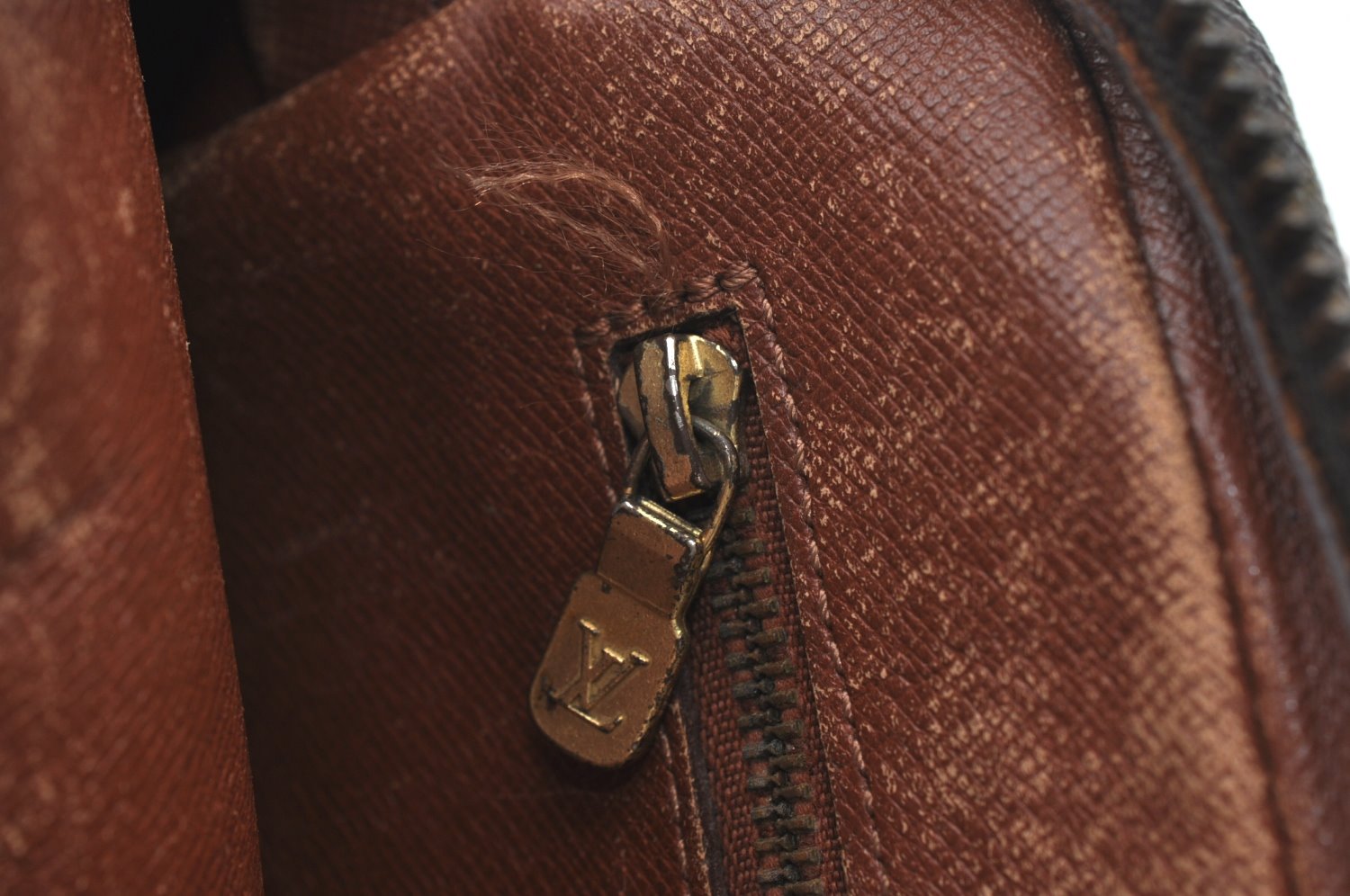 Auth Louis Vuitton Monogram Marly Dragonne GM M51825 Clutch Hand Bag Junk K8588