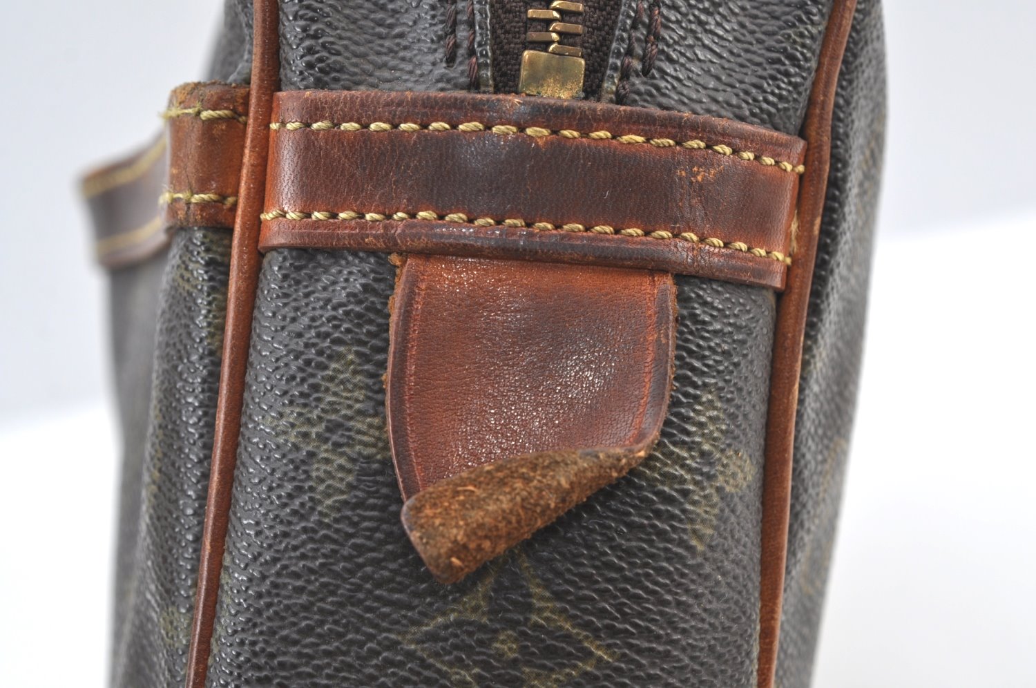 Authentic Louis Vuitton Monogram Compiegne 28 Clutch Hand Bag M51845 LV K8590