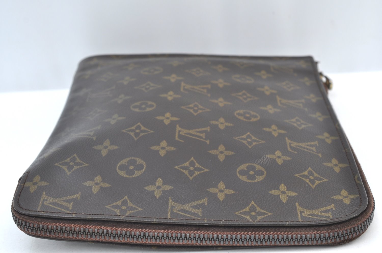 Authentic Louis Vuitton Monogram Poche Documents Document Case M53400 LV K8591