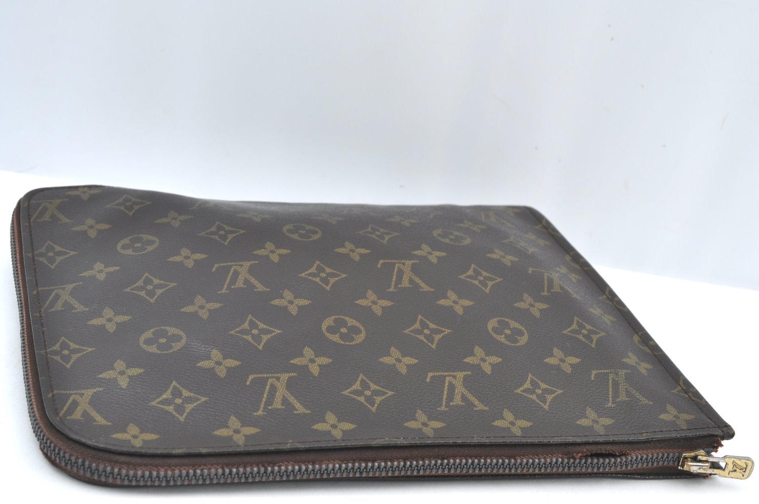 Authentic Louis Vuitton Monogram Poche Documents Document Case M53400 LV K8591