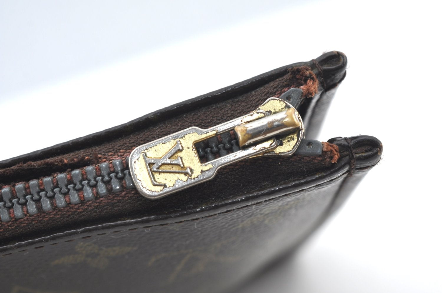 Authentic Louis Vuitton Monogram Poche Documents Document Case M53400 LV K8591