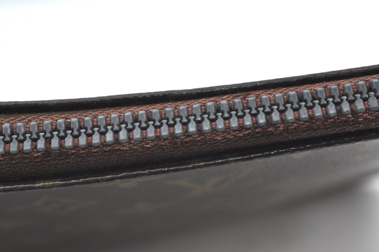 Authentic Louis Vuitton Monogram Poche Documents Document Case M53400 LV K8591