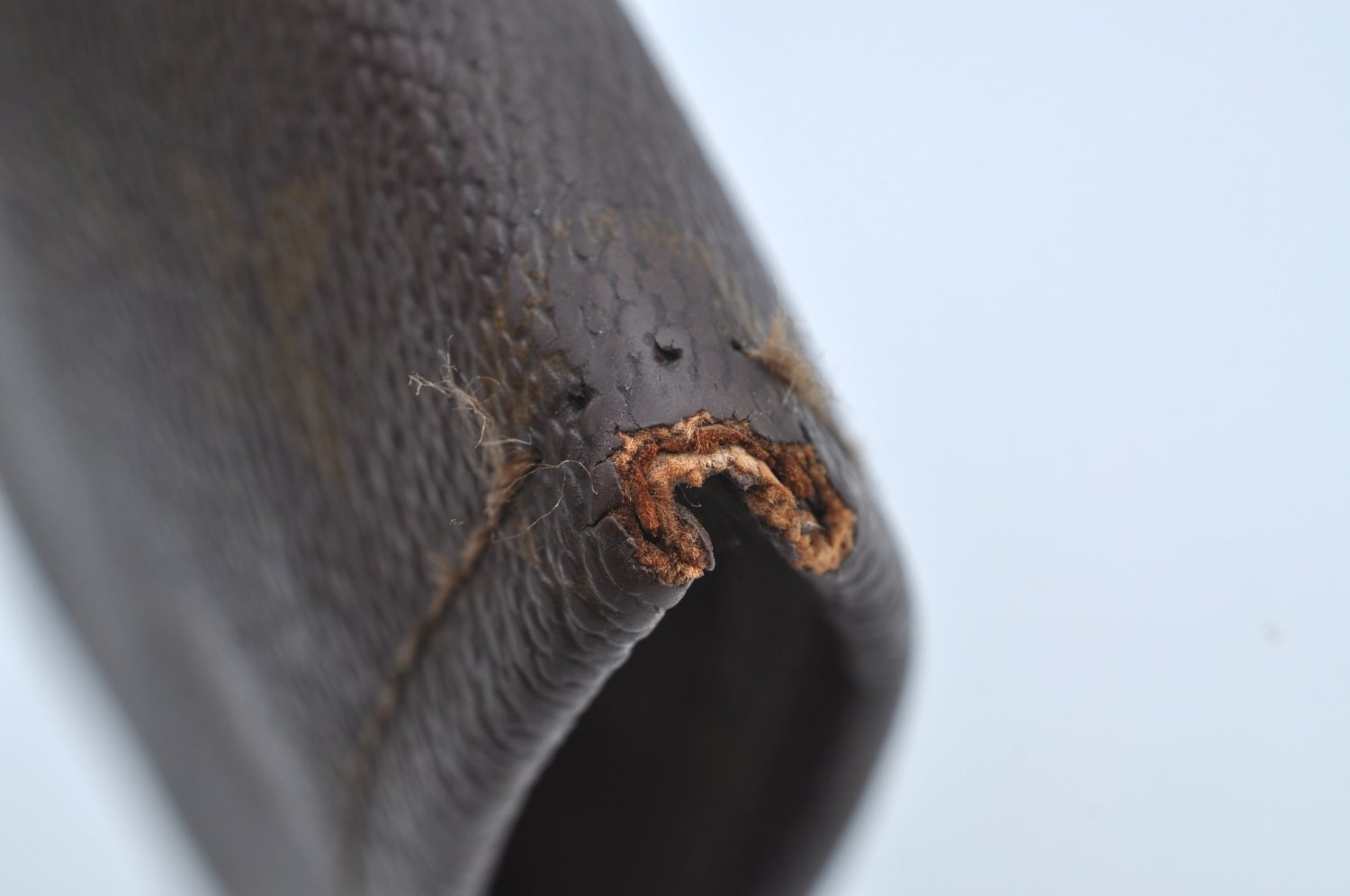 Authentic Louis Vuitton Monogram Poche Documents Document Case Old Model K8592