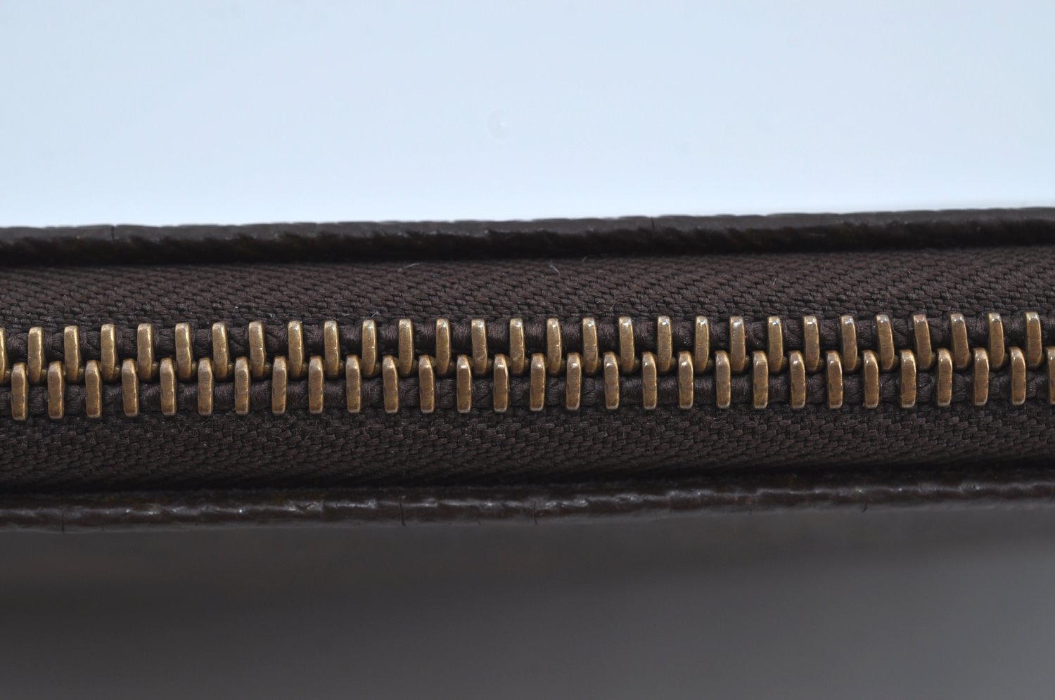 Authentic Louis Vuitton Monogram Poche Documents Document Case Old Model K8592