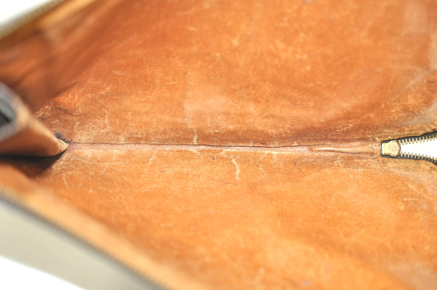 Authentic Louis Vuitton Monogram Poche Documents Document Case Old Model K8592