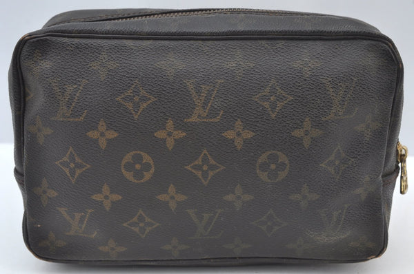 Auth Louis Vuitton Monogram Trousse Toilette 23 Clutch Hand Bag M47524 LV K8596