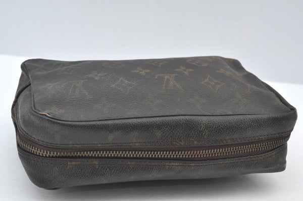 Auth Louis Vuitton Monogram Trousse Toilette 23 Clutch Hand Bag M47524 LV K8596